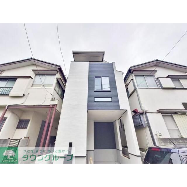 新高島平駅より徒歩8分 築1年8ヶ月 3階建の賃貸物件