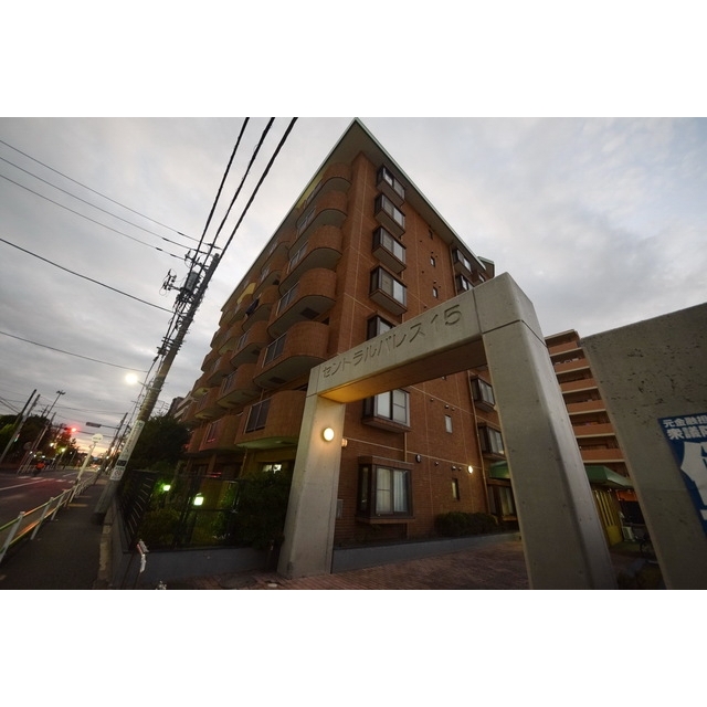 国領駅より徒歩20分 築31年8ヶ月 7階建の賃貸物件