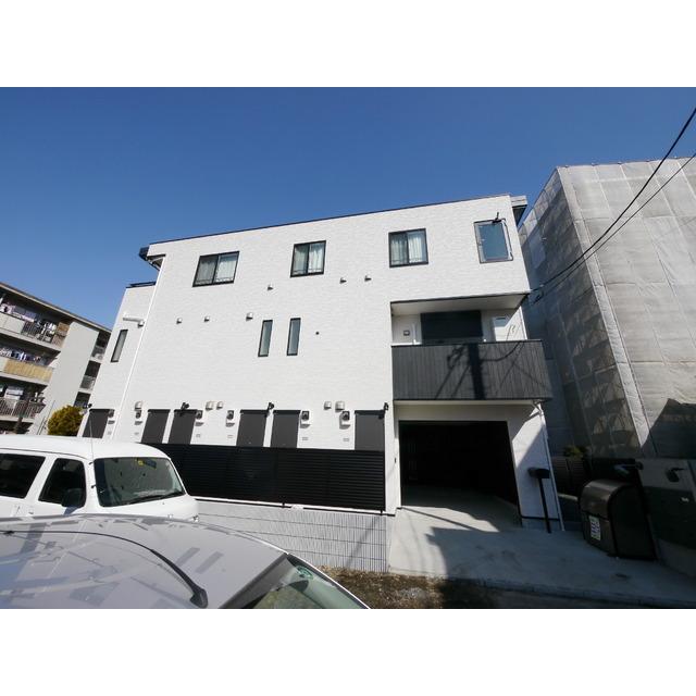 志村三丁目駅より徒歩10分 築11年10ヶ月 3階建の賃貸物件