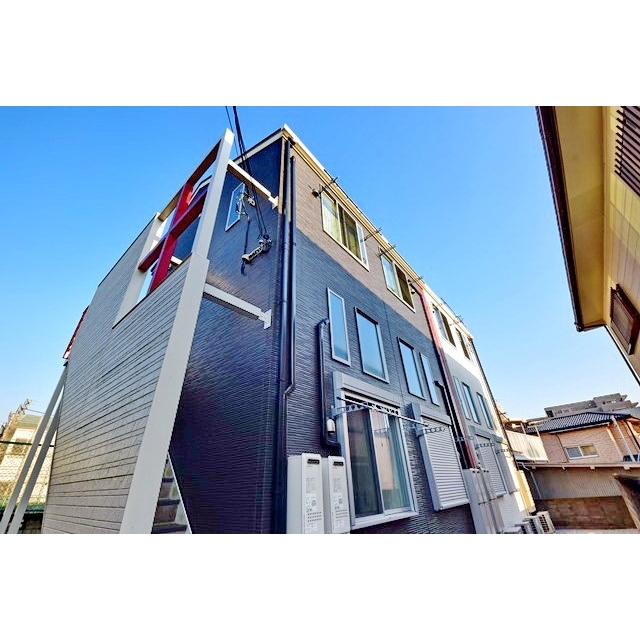 西谷駅より徒歩7分 築11年2ヶ月 2階建の賃貸物件