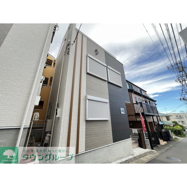 相武台前駅より徒歩2分 新築 3階建の賃貸物件