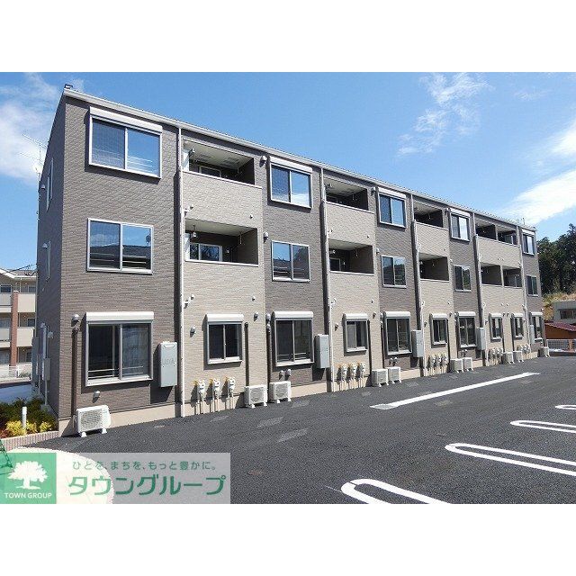 京成酒々井駅より徒歩9分 築4年8ヶ月 3階建の賃貸物件