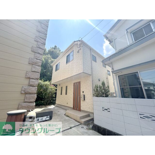 朝霞駅より徒歩20分 築3年1ヶ月 2階建の賃貸物件