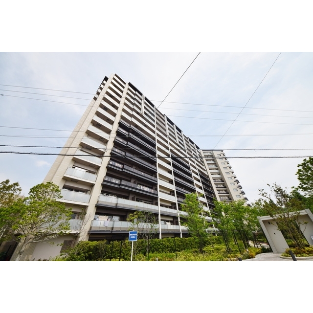 藤沢駅より徒歩11分 築7年6ヶ月 15階建の賃貸物件