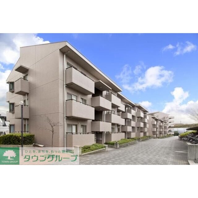 市が尾駅より徒歩10分 築31年7ヶ月 10階建の賃貸物件