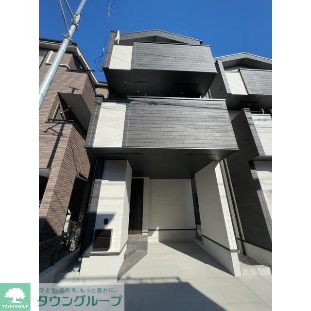 南与野駅より徒歩11分 築2年9ヶ月 3階建の賃貸物件