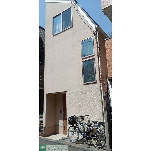 雑色駅より徒歩9分 築10年7ヶ月 3階建の賃貸物件