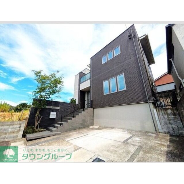 野並駅より徒歩18分 築8年1ヶ月 2階建の賃貸物件