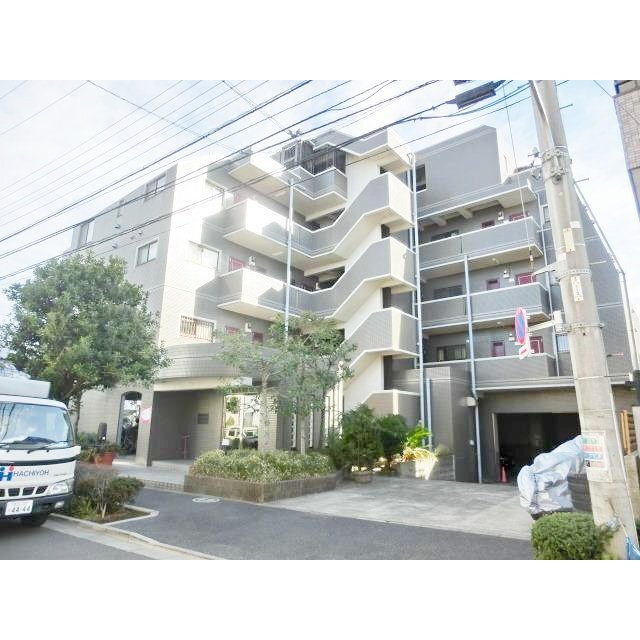 江戸川駅より徒歩6分 築28年6ヶ月 5階建の賃貸物件