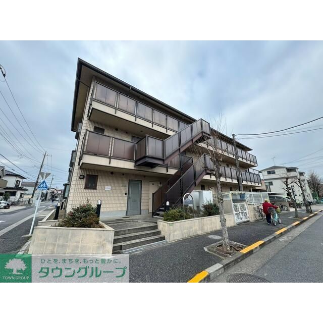 北綾瀬駅より徒歩19分 築32年 3階建の賃貸物件