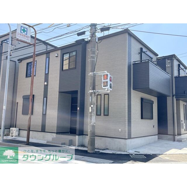 戸塚駅よりバス15分 徒歩1分 築3年9ヶ月 2階建の賃貸物件