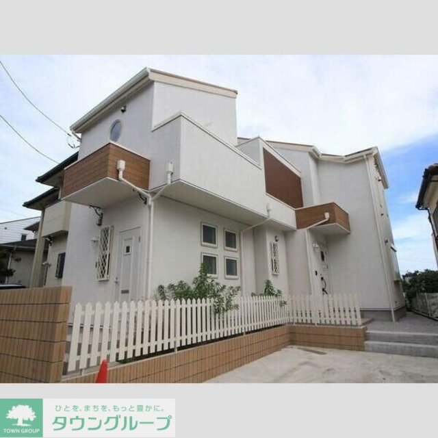 白楽駅より徒歩10分 築8年5ヶ月 2階建の賃貸物件