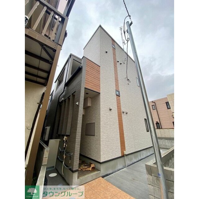 東十条駅より徒歩3分 築3年8ヶ月 2階建の賃貸物件