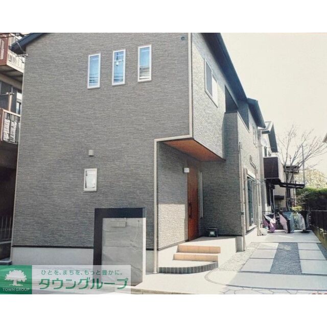 浦和駅より徒歩20分 築2年10ヶ月 2階建の賃貸物件