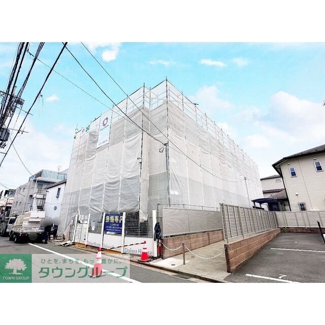 三鷹駅より徒歩16分 新築 3階建の賃貸物件