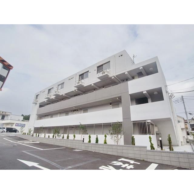 武蔵砂川駅より徒歩18分 築9年8ヶ月 4階建の賃貸物件