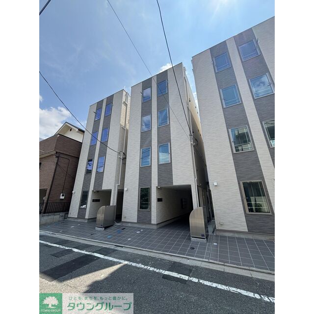 西台駅より徒歩9分 築1年5ヶ月 4階建の賃貸物件