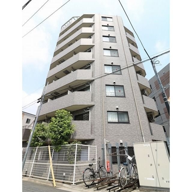 練馬駅より徒歩6分 築17年7ヶ月 9階建の賃貸物件