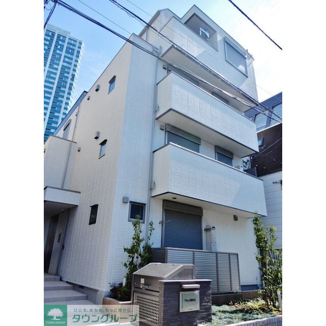 西新宿五丁目駅より徒歩3分 築4年7ヶ月 4階建の賃貸物件