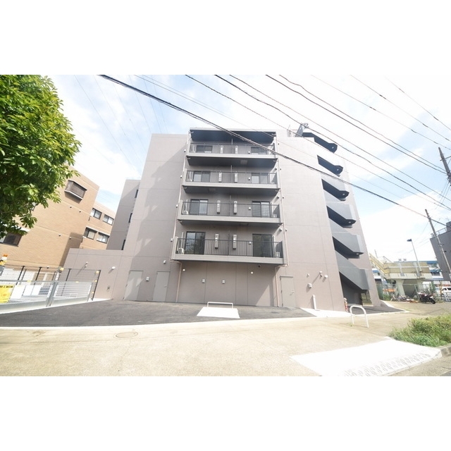 八幡山駅より徒歩9分 築5年3ヶ月 7階建の賃貸物件