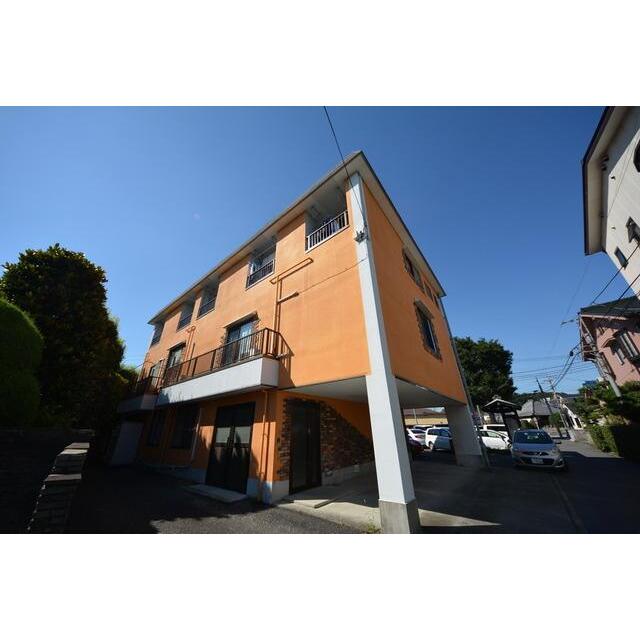 立川駅よりバス35分 徒歩4分 築28年8ヶ月 3階建の賃貸物件