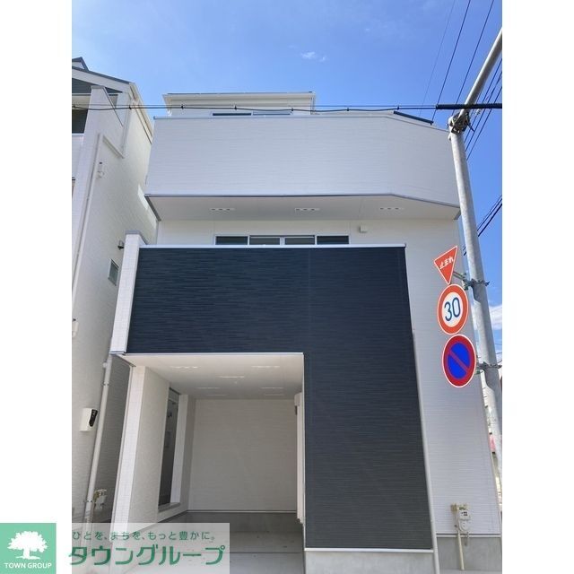 西川口駅より徒歩16分 築3年2ヶ月 3階建の賃貸物件