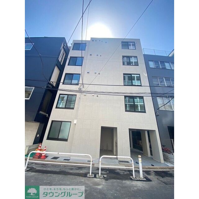 下板橋駅より徒歩12分 築1年8ヶ月 5階建の賃貸物件