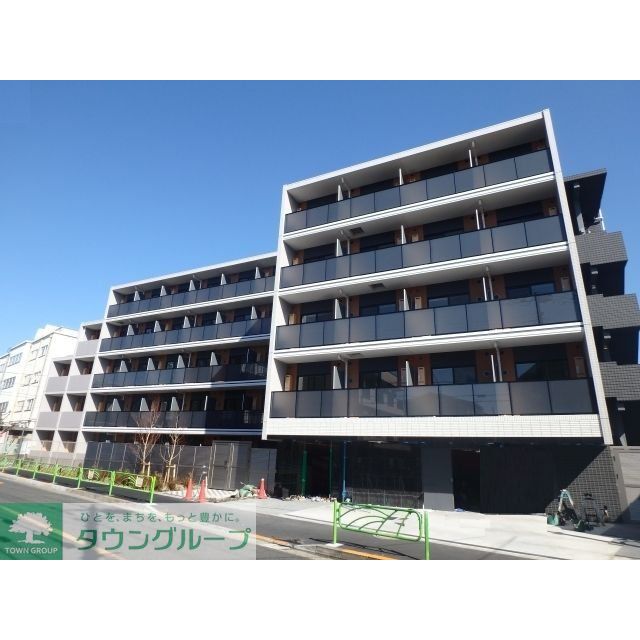 お花茶屋駅より徒歩8分 築4年8ヶ月 5階建の賃貸物件