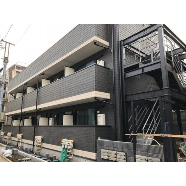 氷川台駅より徒歩4分 築7年3ヶ月 3階建の賃貸物件