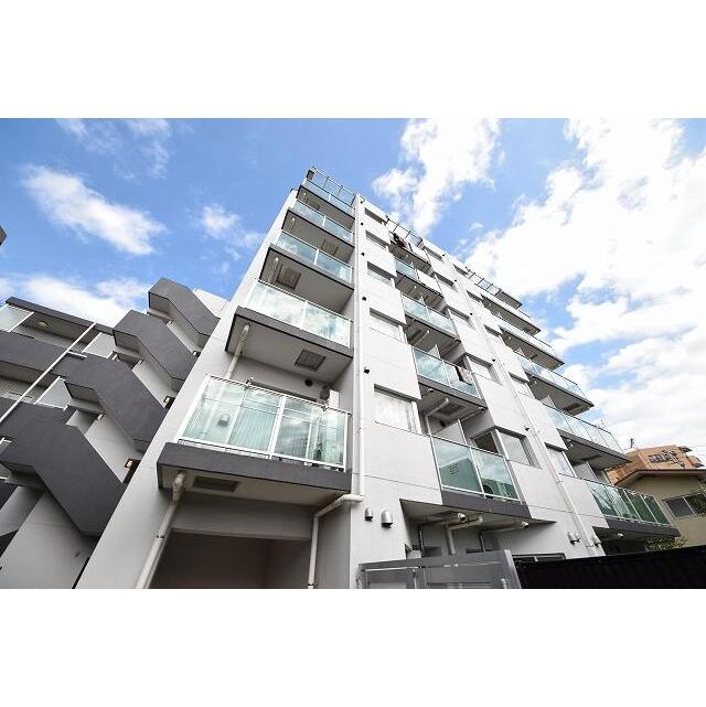 国領駅より徒歩4分 築17年9ヶ月 6階建の賃貸物件