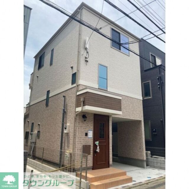 新小岩駅より徒歩17分 築3年6ヶ月 3階建の賃貸物件