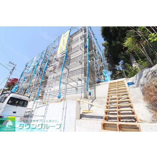 長津田駅より徒歩8分 築2年6ヶ月 3階建の賃貸物件