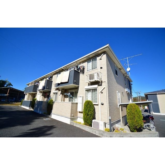 福生駅よりバス14分 徒歩3分 築15年3ヶ月 2階建の賃貸物件