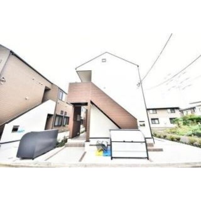 芦花公園駅より徒歩8分 築4年3ヶ月 2階建の賃貸物件