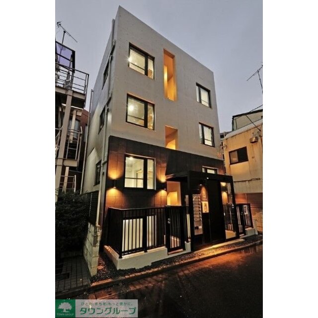 笹塚駅より徒歩11分 築6年1ヶ月 3階建の賃貸物件