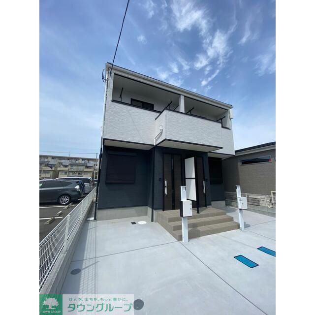 三郷駅より徒歩10分 築2年7ヶ月 2階建の賃貸物件