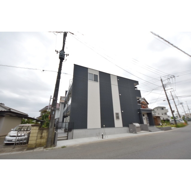 蓮田駅より徒歩8分 築7年4ヶ月 3階建の賃貸物件