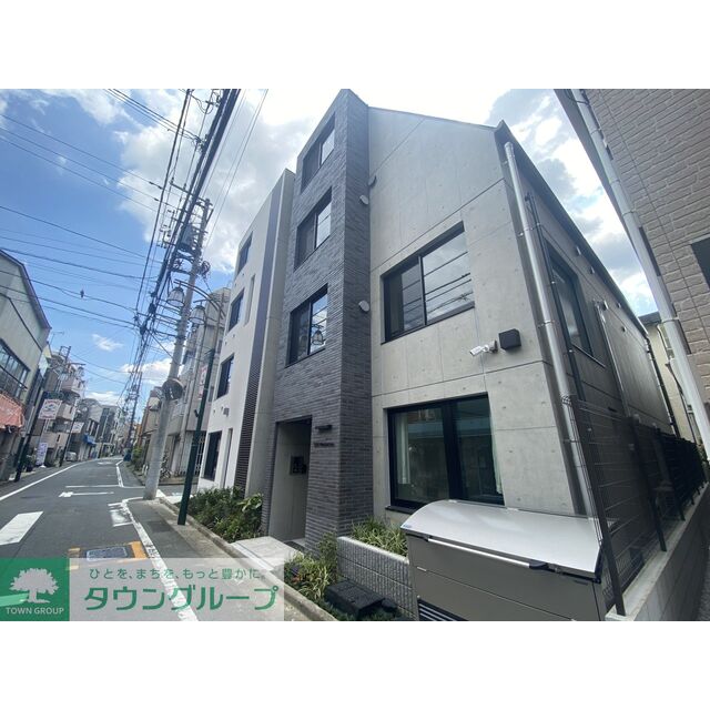 代田橋駅より徒歩10分 築1年3ヶ月 4階建の賃貸物件