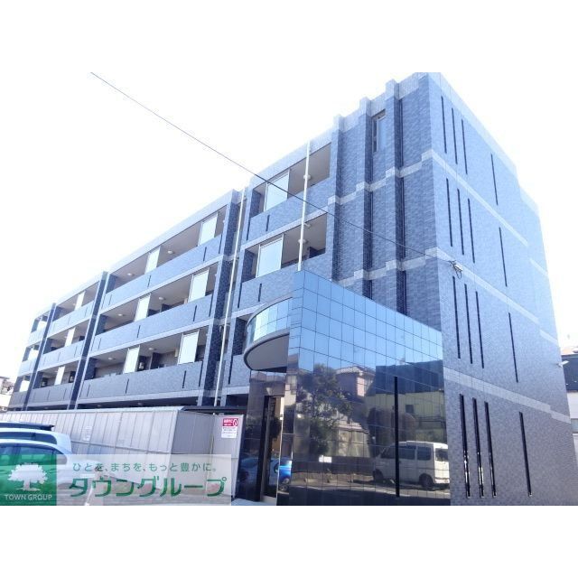 五香駅より徒歩17分 築11年8ヶ月 4階建の賃貸物件