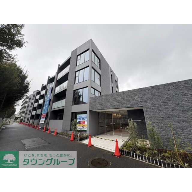 練馬春日町駅より徒歩8分 新築 4階建の賃貸物件