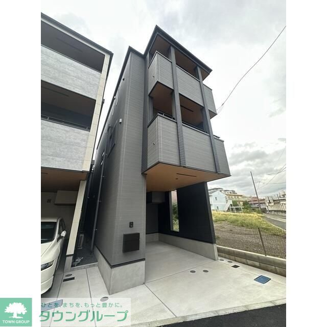 二子新地駅より徒歩13分 新築 3階建の賃貸物件