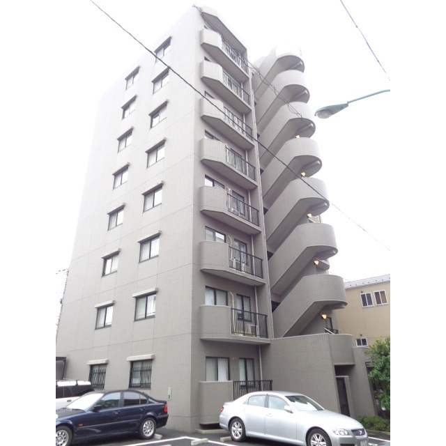 門前仲町駅より徒歩9分 築26年8ヶ月 8階建の賃貸物件