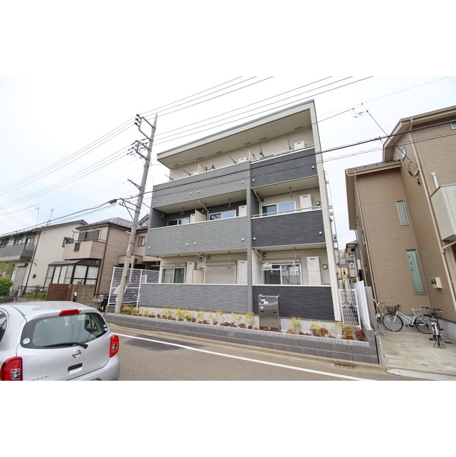 東大和市駅より徒歩15分 築6年8ヶ月 3階建の賃貸物件