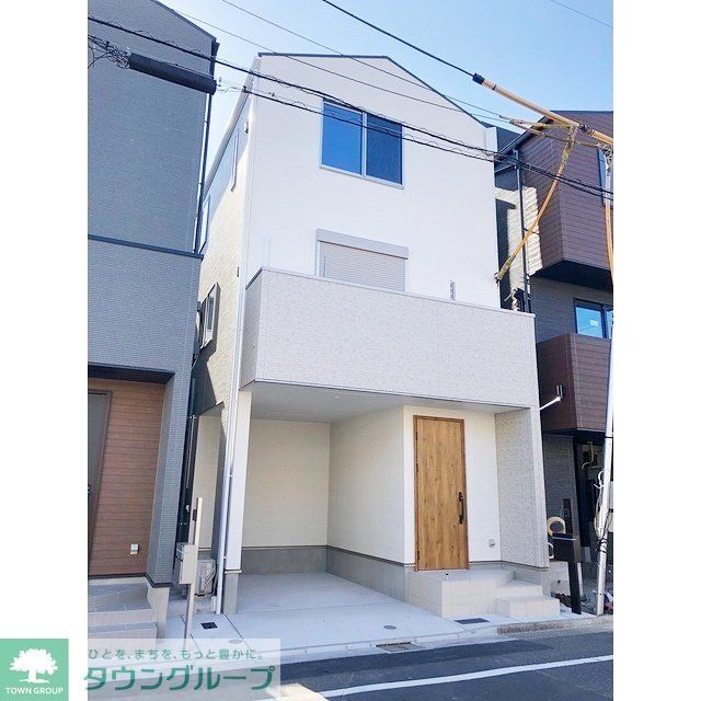 雑色駅より徒歩15分 築2年1ヶ月 3階建の賃貸物件