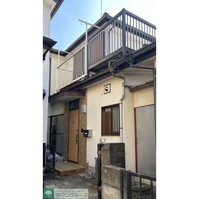 中山駅より徒歩20分 築44年9ヶ月 2階建の賃貸物件