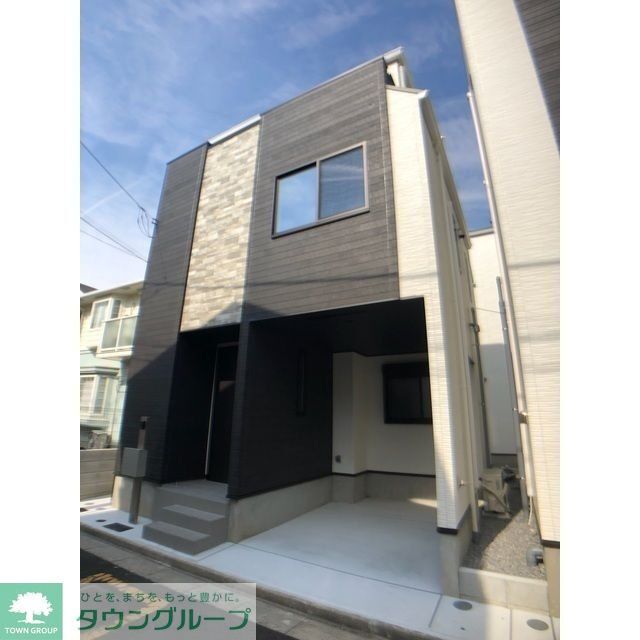 柴又駅より徒歩3分 築2年1ヶ月 3階建の賃貸物件