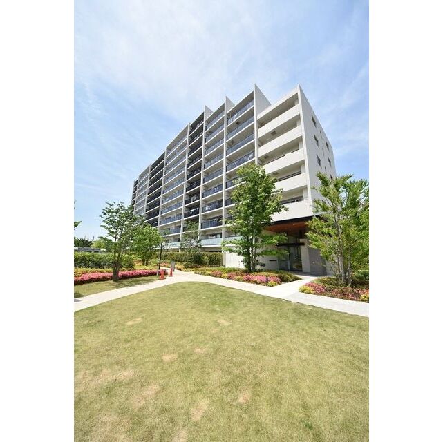 ひばりヶ丘駅より徒歩20分 築8年10ヶ月 11階建の賃貸物件