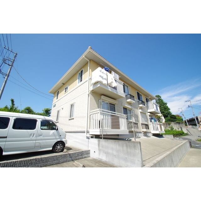 はるひ野駅より徒歩9分 築16年11ヶ月 2階建の賃貸物件