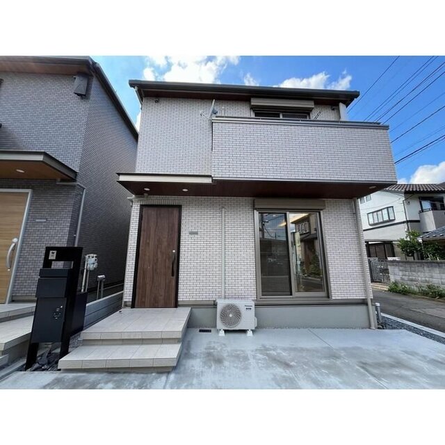 大宮駅より徒歩17分 築1年5ヶ月 2階建の賃貸物件