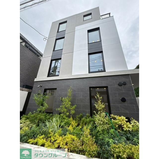 三軒茶屋駅より徒歩7分 新築 4階建の賃貸物件